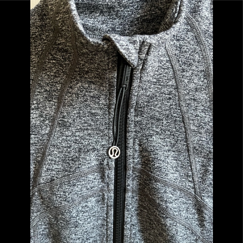 🍒LULULEMON DEFINE Jacket HEATHERED BLACK sz 6 Black Gray Slate - Picture 2 of 7